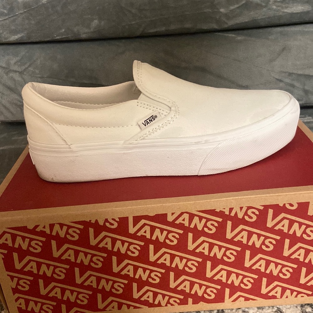 “Platform” white vans